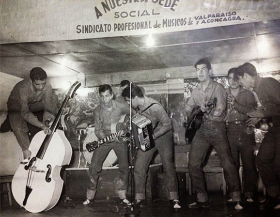 Grupo Rock Time en evento del Sindicato Profesional de Músicos de Valparaíso. 1955 ca.